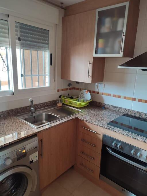 Apartamento En Primera Linea De Playa Con Vistas กาบาเนส ภายนอก รูปภาพ