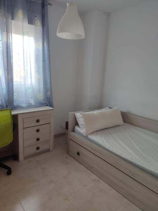Apartamento En Primera Linea De Playa Con Vistas กาบาเนส ภายนอก รูปภาพ